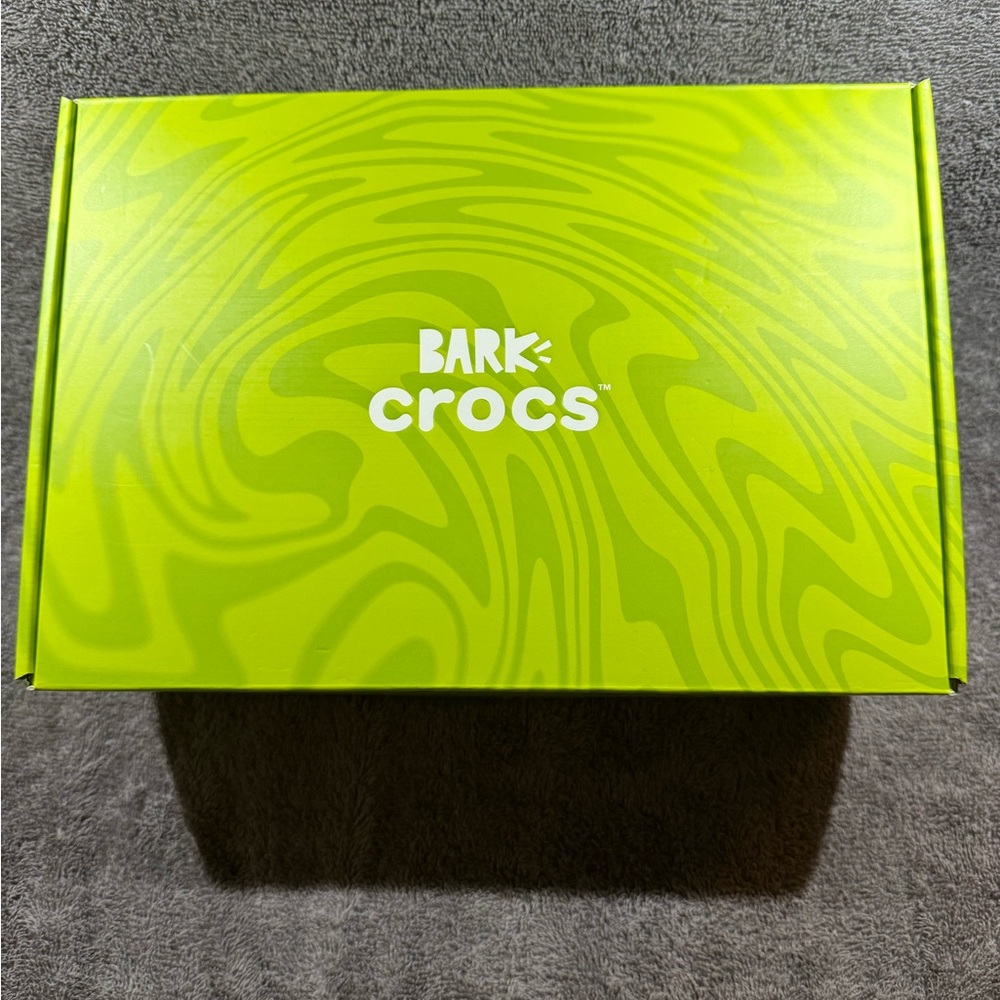 CROCS Bark Collaboration Green Box